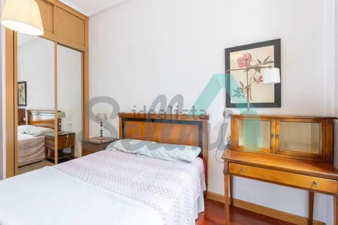 Flat 82 m² in Oviedo