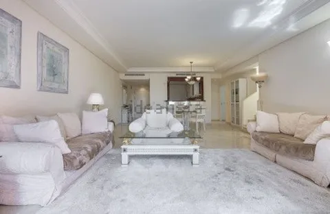 Pis de 278 m² a Estepona