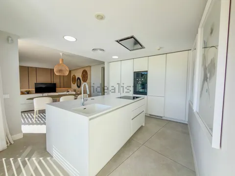 Appartamento 412 m² a Estepona