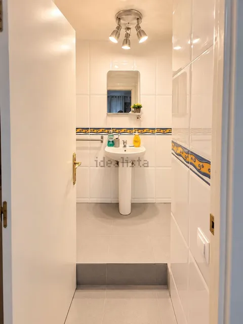 Room for rent, Barcelona (4/10)