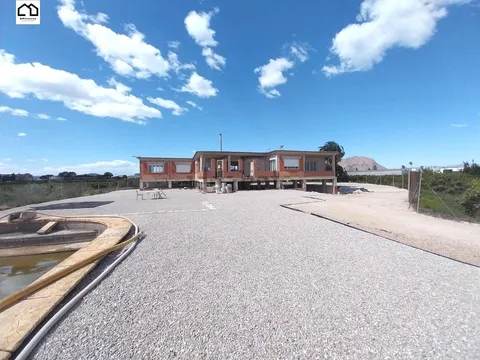 Casa de 648 m² a Oriola