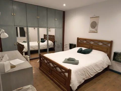 Habitació de lloguer, Maó