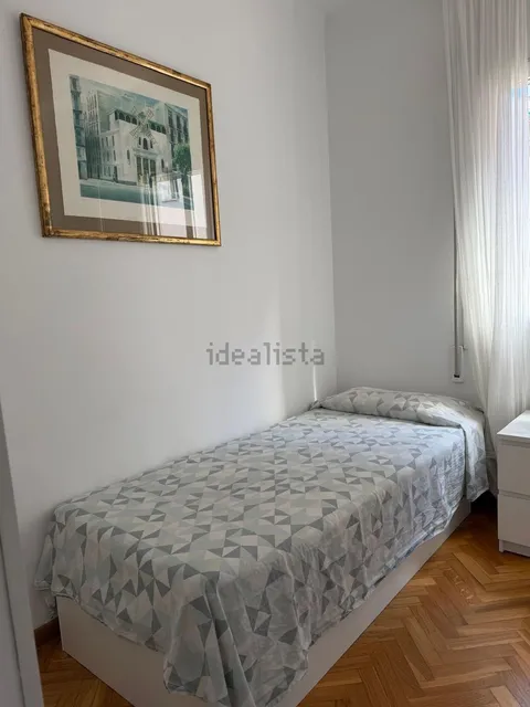 Room for rent, Barcelona (4/7)