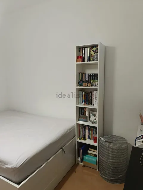 Room for rent, Barcelona (4/31)