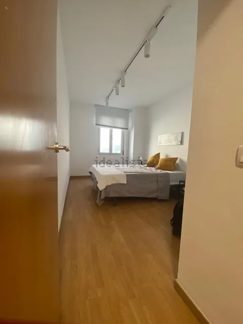 Quarto para alugar, Llíria