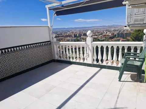 Casa de 128 m² a Granada