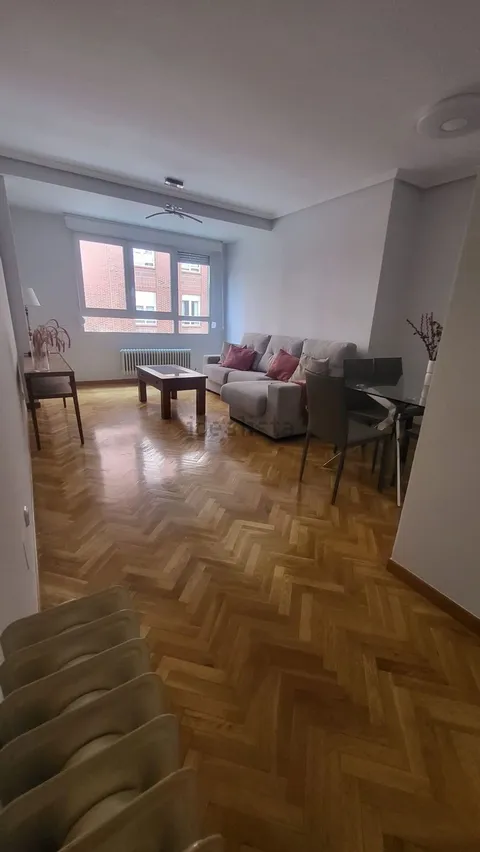 Pis de 150 m² a Lleó (4/15)