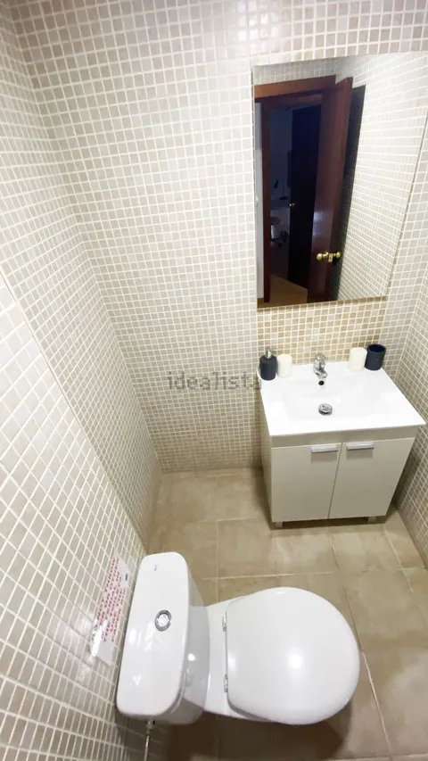 Room for rent, Seville