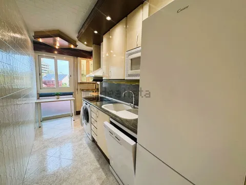 Flat 93 m² in Zaragoza