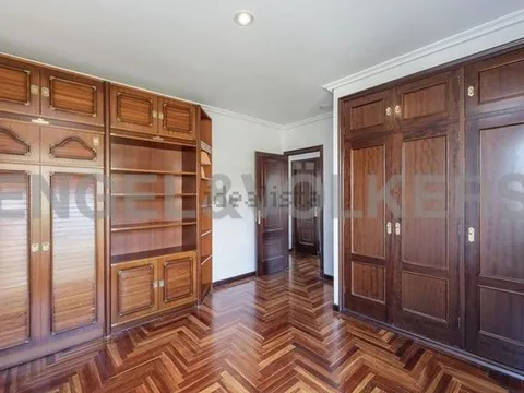 House 300 m² in Baiona