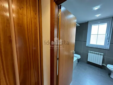 Casa 222 m² a Villares de la Reina