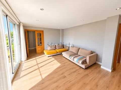 Pis de 78 m² a Los Corrales de Buelna (4/18)