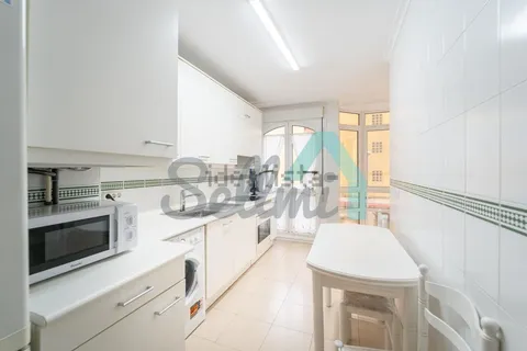 Pis de 75 m² a Oviedo