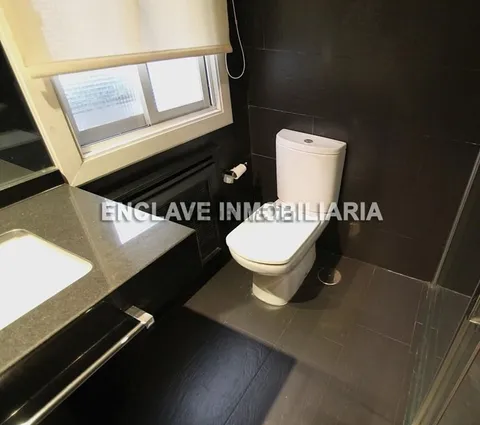Pis de 230 m² a Oviedo