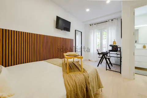 Quarto para alugar, Madrid (2/21)