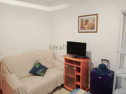Stanza in affitto, El Ejido
