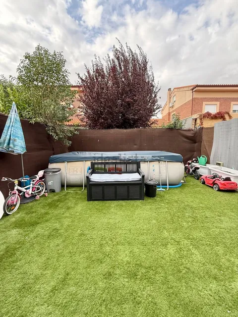 Casa de 150 m² a Alovera