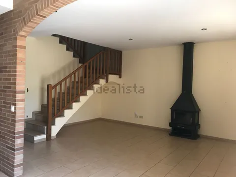 House 170 m² in Collbató