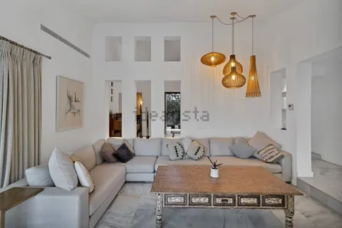 Haus 280 m² in Marbella