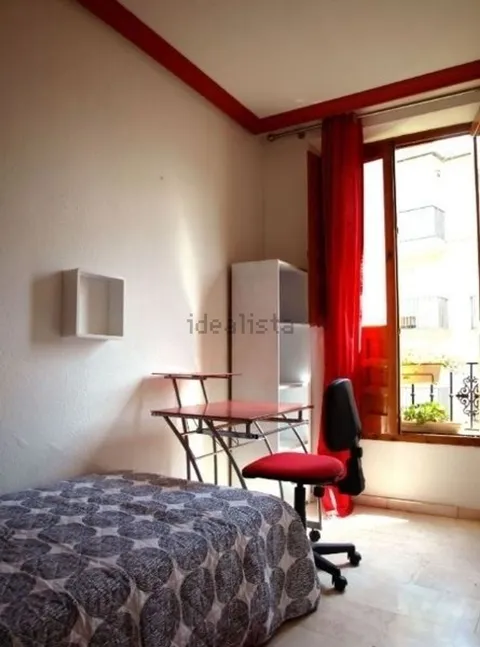 Piso de 100 m² en Granada
