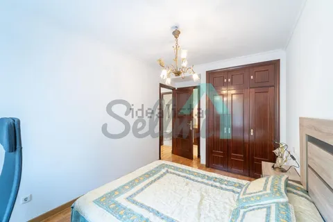 Pis de 75 m² a Oviedo