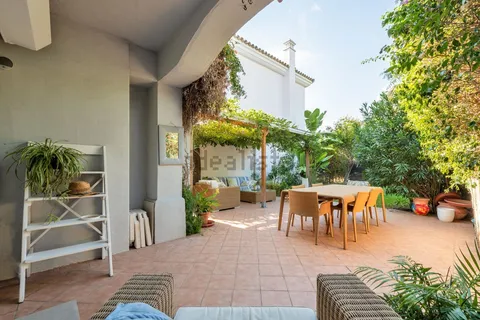 Casa de 141 m² a Estepona