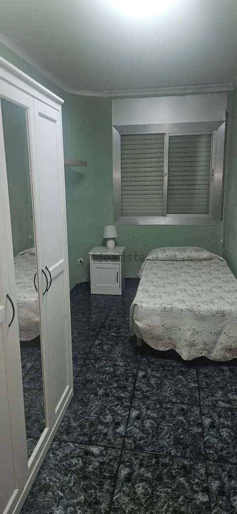 Комната в аренду, Бадалона (3/3)
