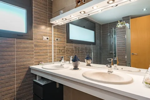 Casa de 228 m² a Sant Just Desvern