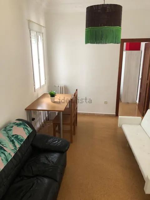 Кімната в оренду, Madrid