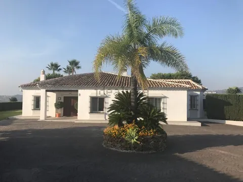 Haus 350 m² in Mijas