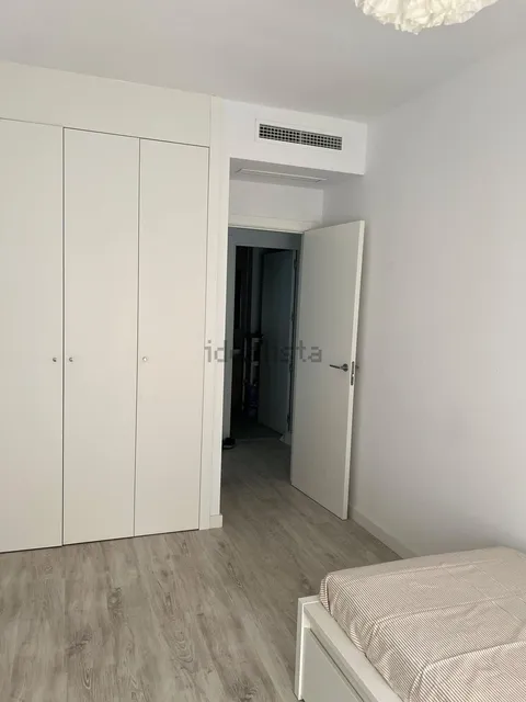 Habitació de lloguer, Camas