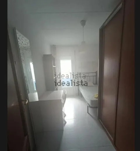 Habitació de lloguer, Canovelles (2/2)