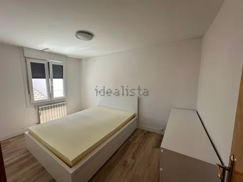 Pis de 80 m² a Pamplona