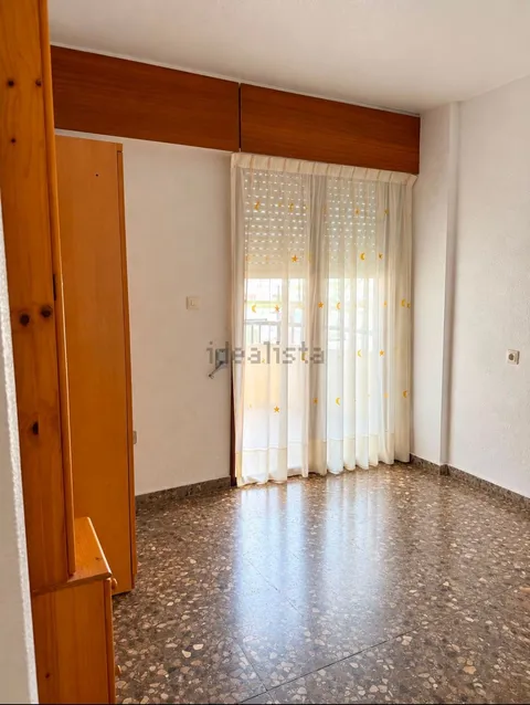 Habitació de lloguer, la Vila Joiosa (2/2)