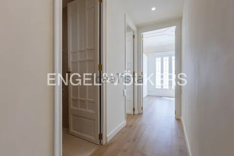 Flat 180 m² in Valencia