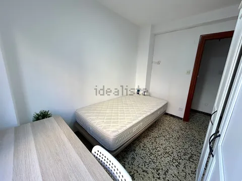 Habitació de lloguer, Saragossa (3/5)