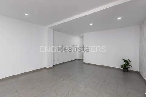 Pis de 77 m² a València