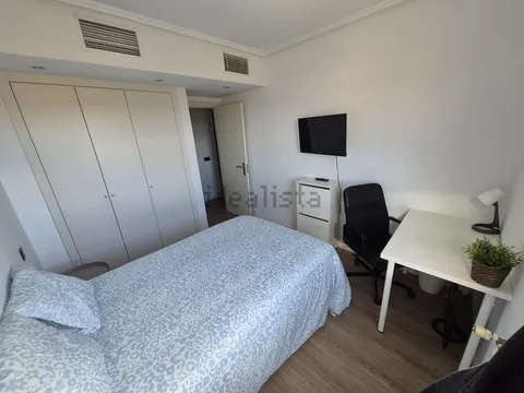 Room for rent, Madrid (4/7)