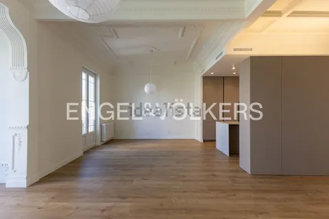 Flat 180 m² in Valencia