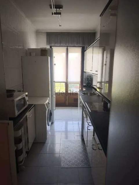 Habitació de lloguer, Vitòria (2/4)