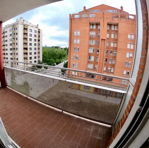 Room for rent, Pamplona (2/8)
