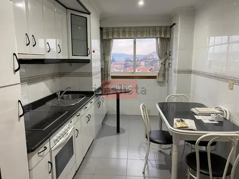 Appartement 82 m² à Ourense