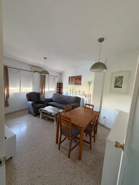 Piso de 83 m² en Alcalá de Guadaíra (2/14)