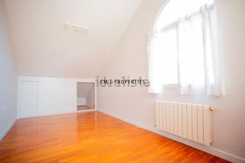 Casa de 239 m² a Paterna