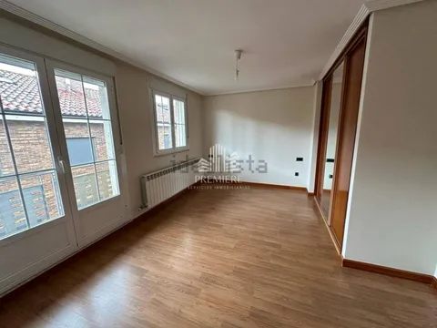 Casa 222 m² a Villares de la Reina
