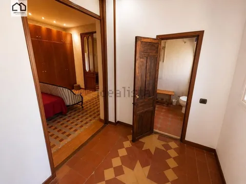 Flat 115 m² in Sax