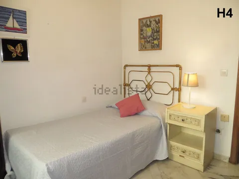 Room for rent, Seville