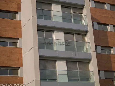 Flat 100 m² in Oviedo (2/24)