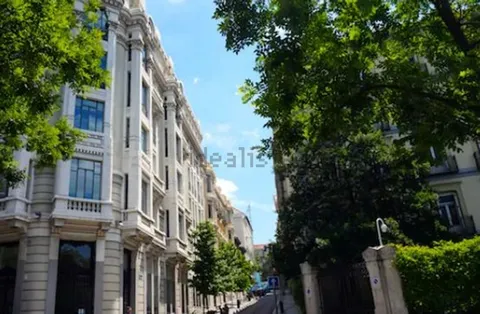 Appartamento 140 m² a Madrid