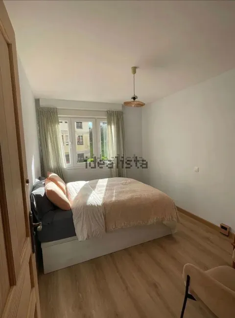 Quarto para alugar, Carreño